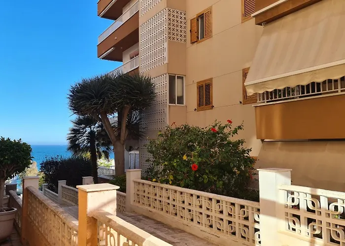 A 150 Metros Del Mar, Parking Gratis, Ac