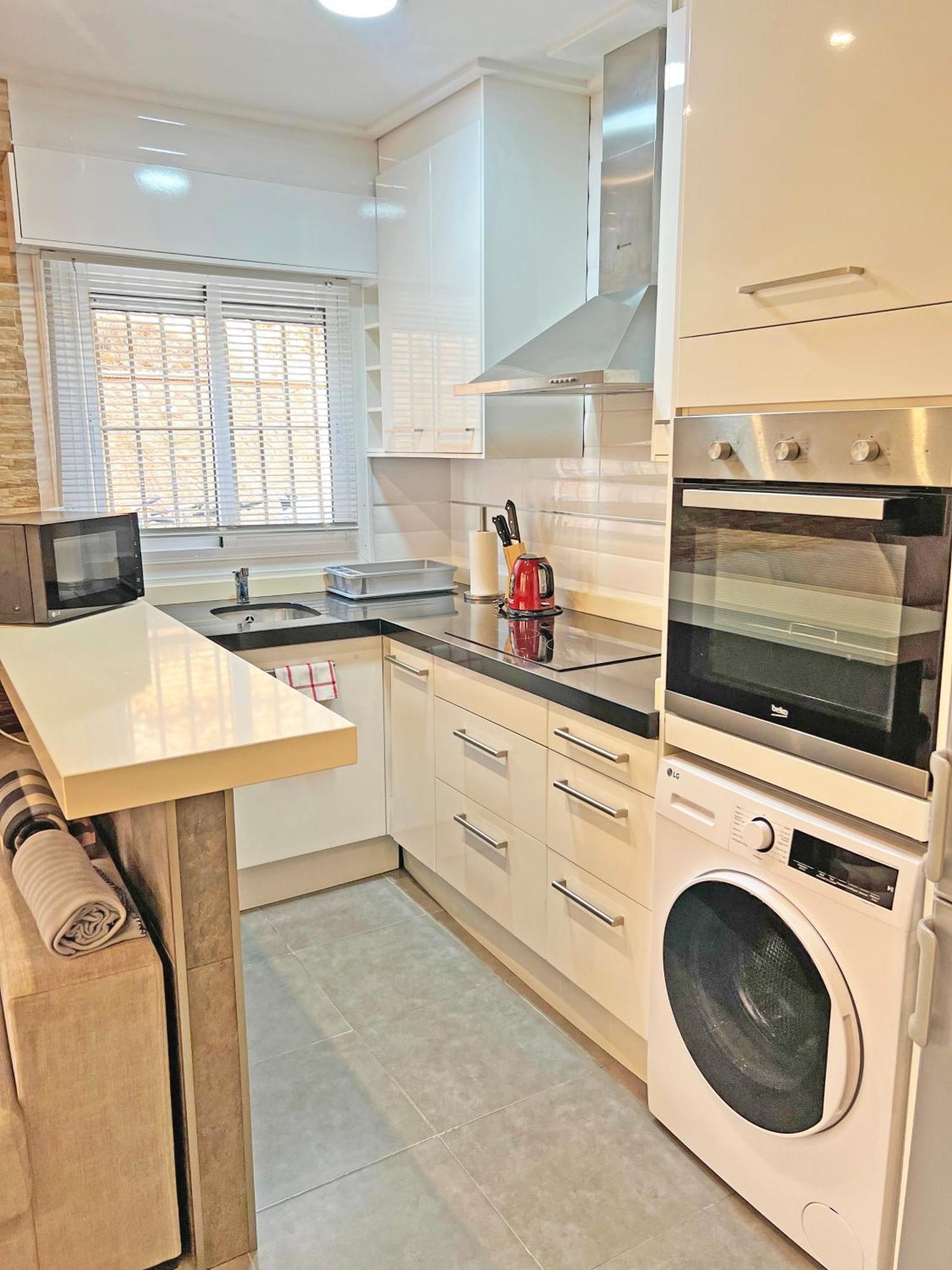 A 150 Metros Del Mar, Parking Gratis, Ac Santa Pola